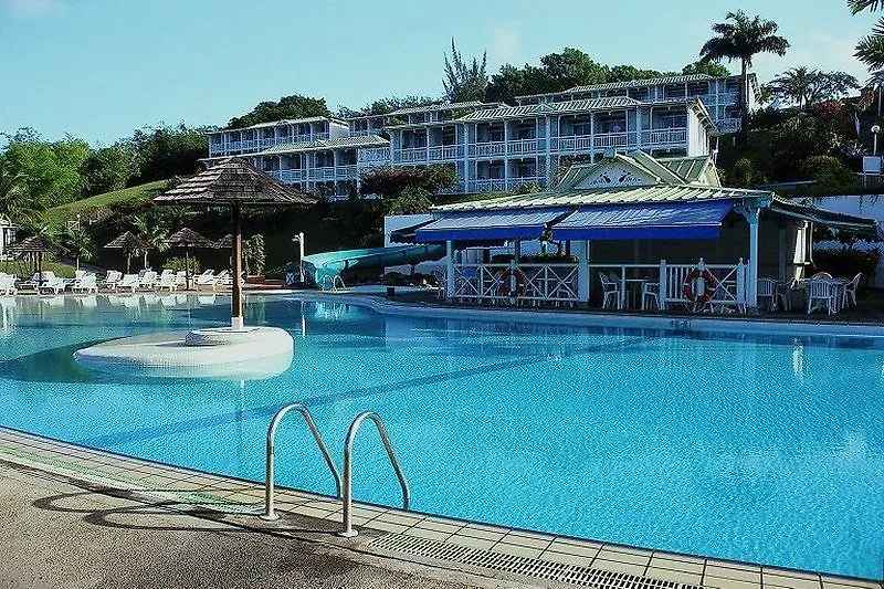 ***  Marine Hotel Diamant لو ديامانت مارتينيك
